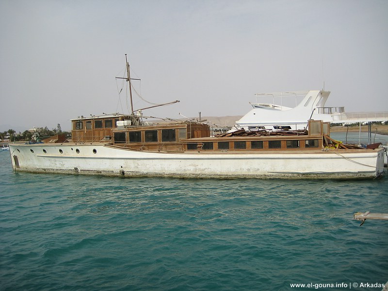 Yacht Carin